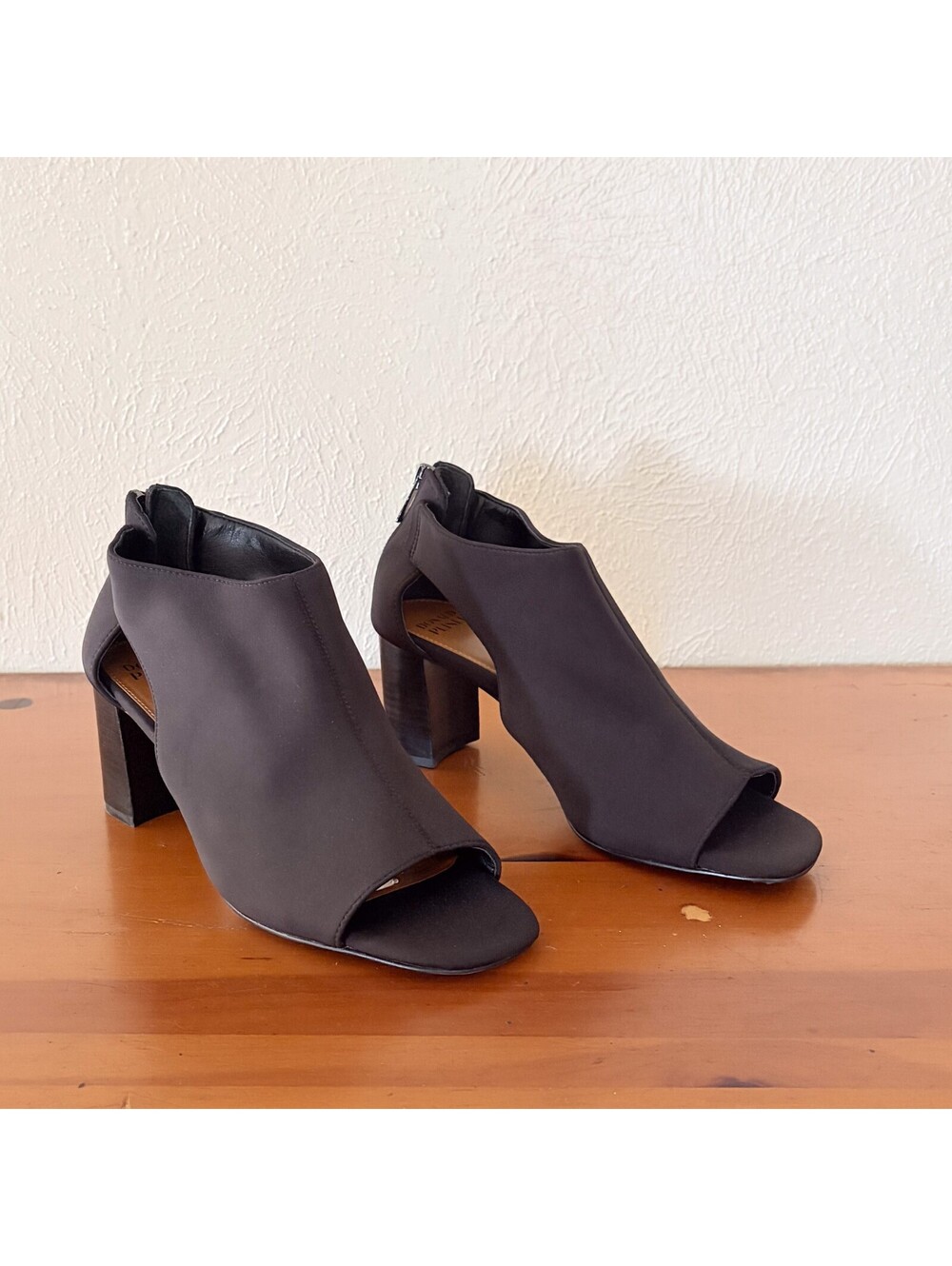 Donald J Pliner Never Worn Black Peep Toe Ankle Booties, Size 9.5M